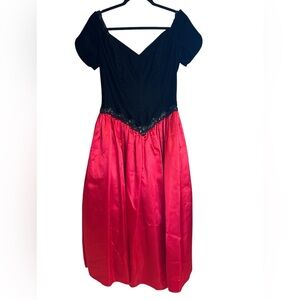 Vintage Formal Evening Gown Prom Dress Velour/Satin. Fits Size Small.